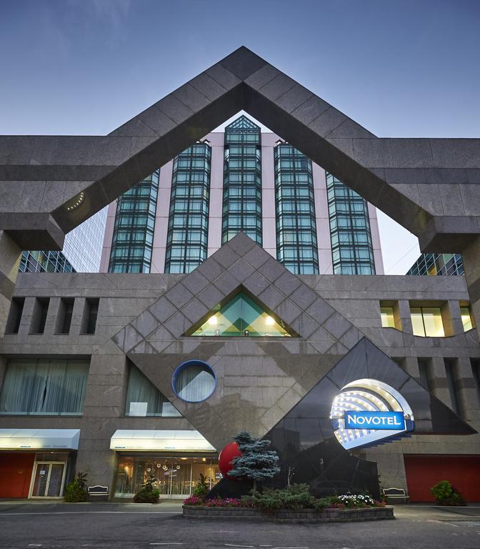 Novotel Toronto North York Exterior foto
