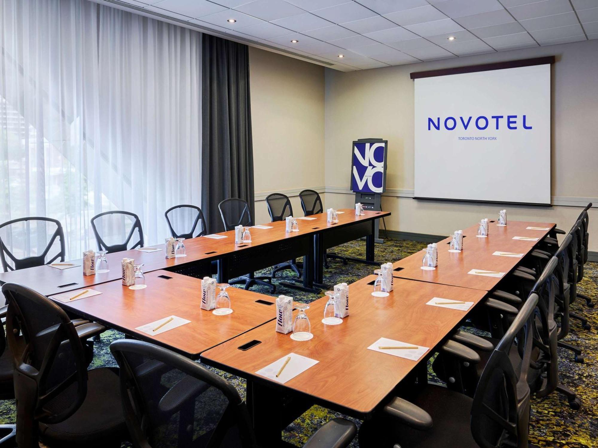 Novotel Toronto North York Exterior foto