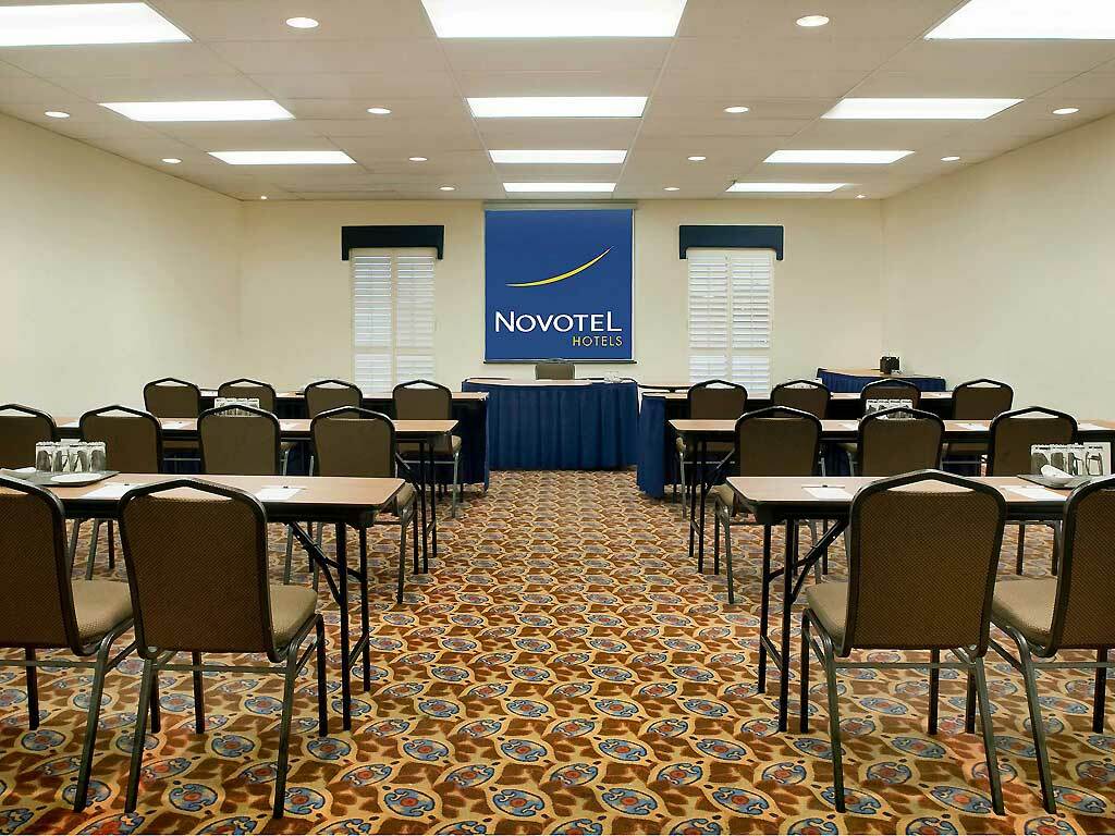 Novotel Toronto North York Exterior foto